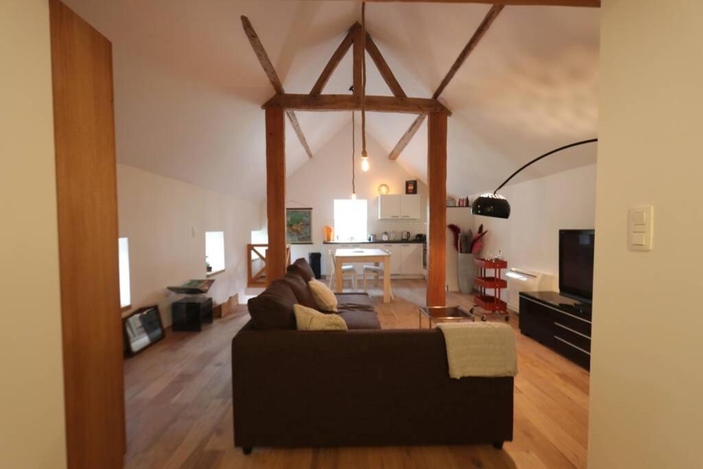 Loft A La Campagne/ 1Ere Occupation Appartement Visé Buitenkant foto